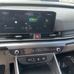 2025 KIA CARNIVAL LXS thumbnail 37
