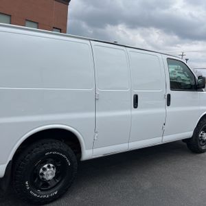 CHEVROLET EXPRESS CARGO 3500 - 9