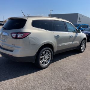 CHEVROLET TRAVERSE LT - 8