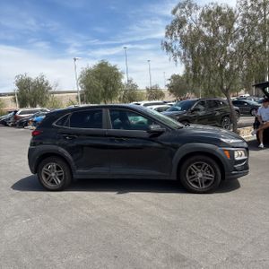 HYUNDAI KONA SE - 10