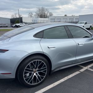 PORSCHE TAYCAN TURBO - 9