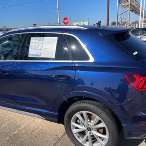 AUDI Q3 S-LINE PREM 45 - 5