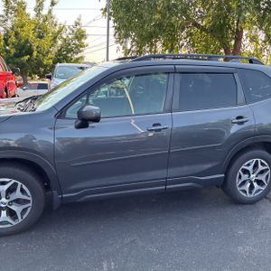 صورة 4 لـ 2020 Subaru FORESTER PREMIUM