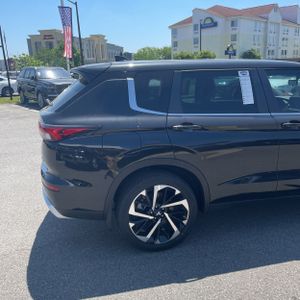 MITSUBISHI OUTLANDER PHEV SE - 9