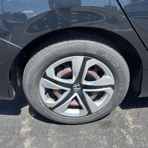 2017 Honda CIVIC LX 缩略图 19