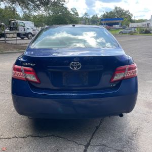 2010 Toyota CAMRY LE photo 7