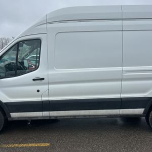 FORD TRANSIT-250 - 4
