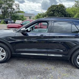 2022 FORD EXPLORER XLT photo 4
