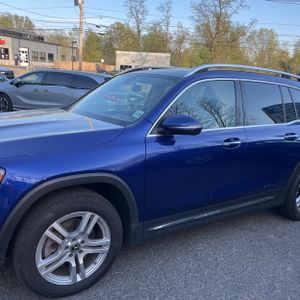 MERCEDES-BENZ GLB - 2