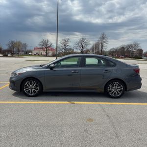 KIA FORTE GT-LINE - 3