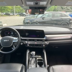 صورة 38 لـ 2024 KIA TELLURIDE S