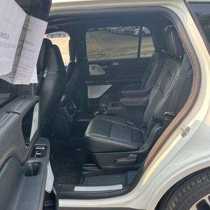 صورة مصغرة 33 لـ 2025 Lincoln AVIATOR BLACK LABEL