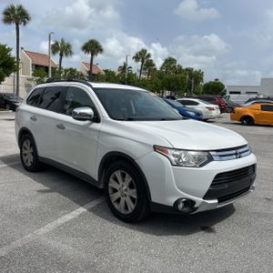 2015 Mitsubishi OUTLANDER SE thumbnail 12