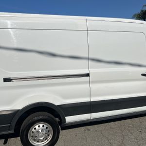 Ford Transit-250 Cargo Van - 9