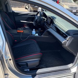 صورة مصغرة 33 لـ 2025 Toyota CAMRY LE