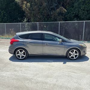 FORD FOCUS TITANIUM - 10