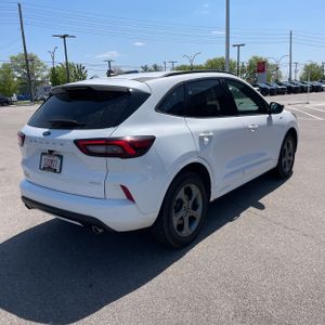 FORD ESCAPE ST-LINE - 8