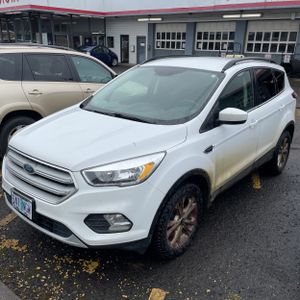 FORD ESCAPE SE - 1