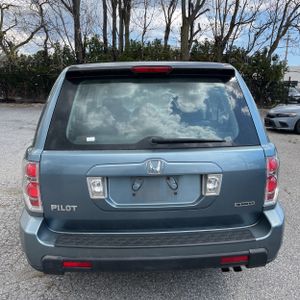 HONDA PILOT LX - 7
