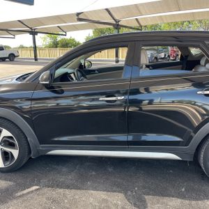 صورة 4 لـ 2017 Hyundai TUCSON LIMITED