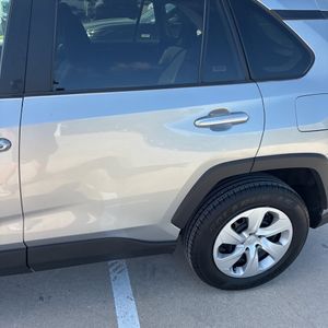 صورة مصغرة 56 لـ 2025 Toyota RAV4 LE