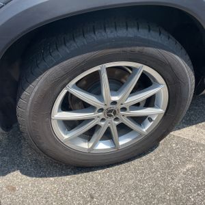 2025 Mercedes-BENZ GLE — миниатюра 18
