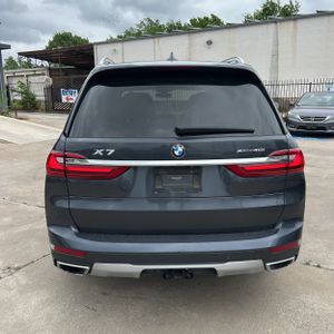 BMW X7 XDRIVE40I - 7
