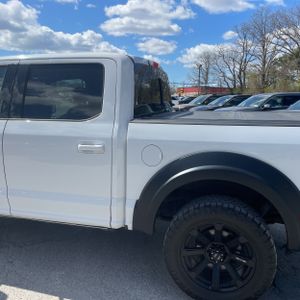 FORD F-150 LARIAT - 6