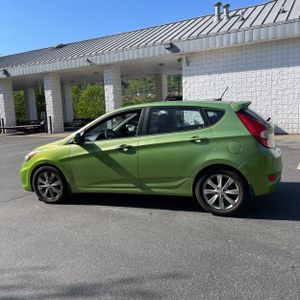 HYUNDAI ACCENT SE - 3