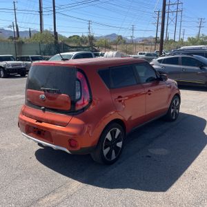 2018 KIA SOUL + — фото 8