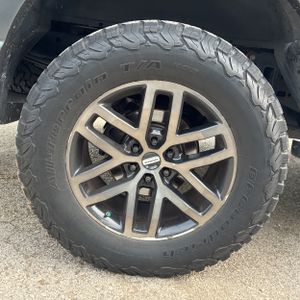 صورة 17 لـ 2019 FORD F-150 RAPTOR