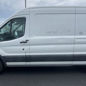 FORD TRANSIT 150 - 4