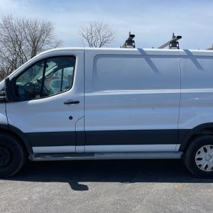 FORD TRANSIT 250 - 4