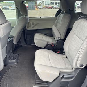 2023 Toyota SIENNA LE 8-PASSENGER 照片 34