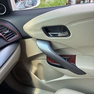 صورة 71 لـ 2014 Acura RDX BASE