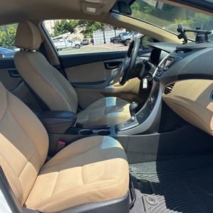 2013 Hyundai ELANTRA GLS — миниатюра 32