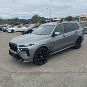 صورة 1 لـ 2024 BMW X7 M60I