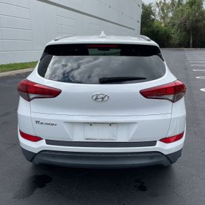 HYUNDAI TUCSON SEL - 7