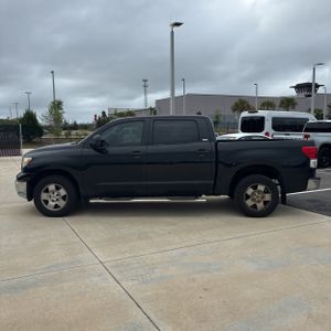 TOYOTA TUNDRA - 3