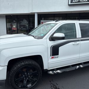 2017 Chevrolet SILVERADO 1500 LT Z71 — фото 2