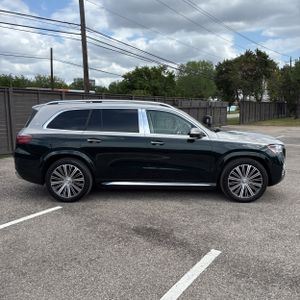 MERCEDES-BENZ GLS - 10