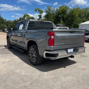 صورة 5 لـ 2021 Chevrolet SILVERADO 1500 LT