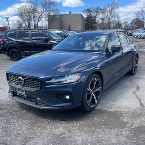 Volvo S60 B5 Core - 1