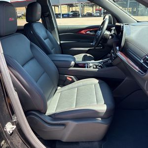 2025 Chevrolet TRAVERSE Z71 照片 33