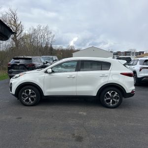 KIA SPORTAGE LX - 3