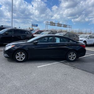 HYUNDAI SONATA GLS - 2