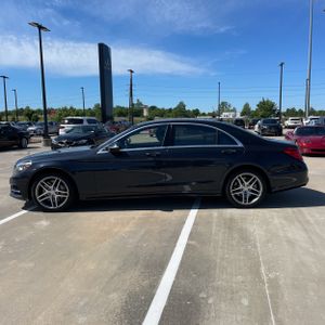 Mercedes-Benz S-Class S 550 - 3