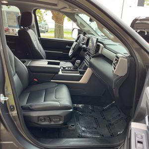2024 Toyota SEQUOIA LIMITED 缩略图 33