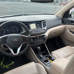 2017 Hyundai TUCSON LIMITED — фото 36