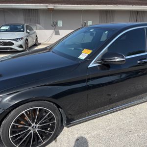 صورة 2 لـ 2021 Mercedes-BENZ C-CLASS